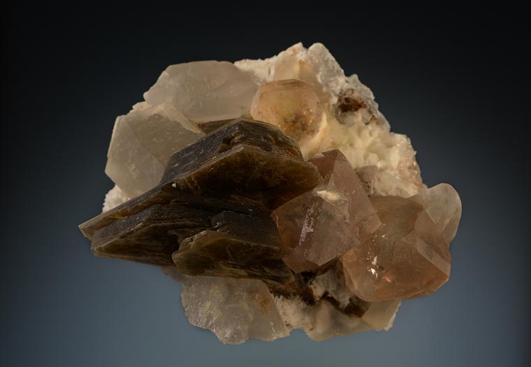 TOPAZ with MUSCOVITE and QUARTZ on ALBITE